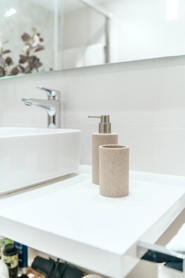 Polo Apartaments 7A มาร์เบยา ภายนอก รูปภาพ